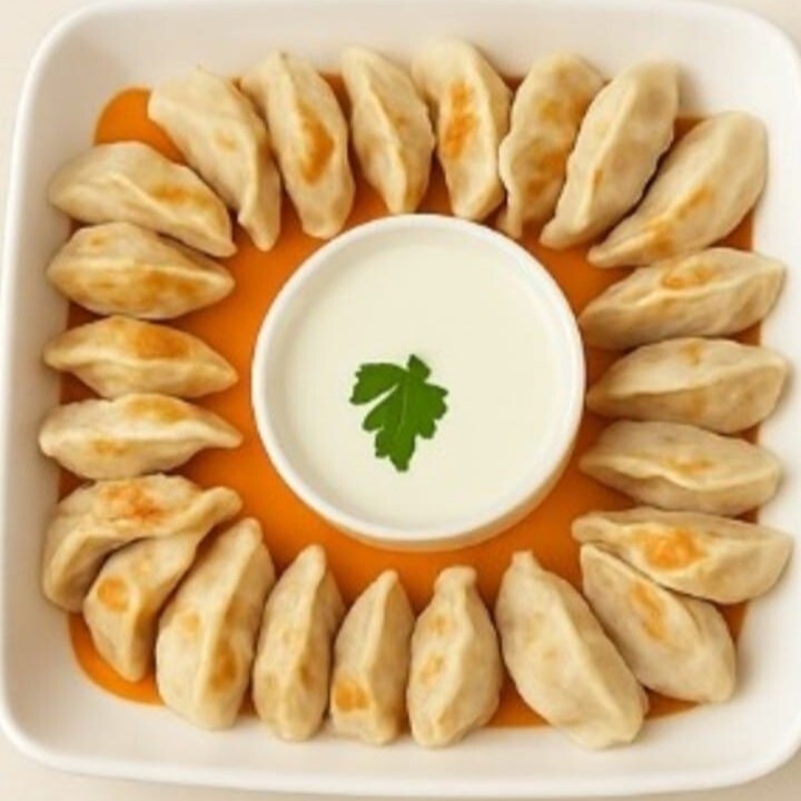 Geleneksel Etli Çerkes Mantısı (Guruze) Sade Yoğurt
