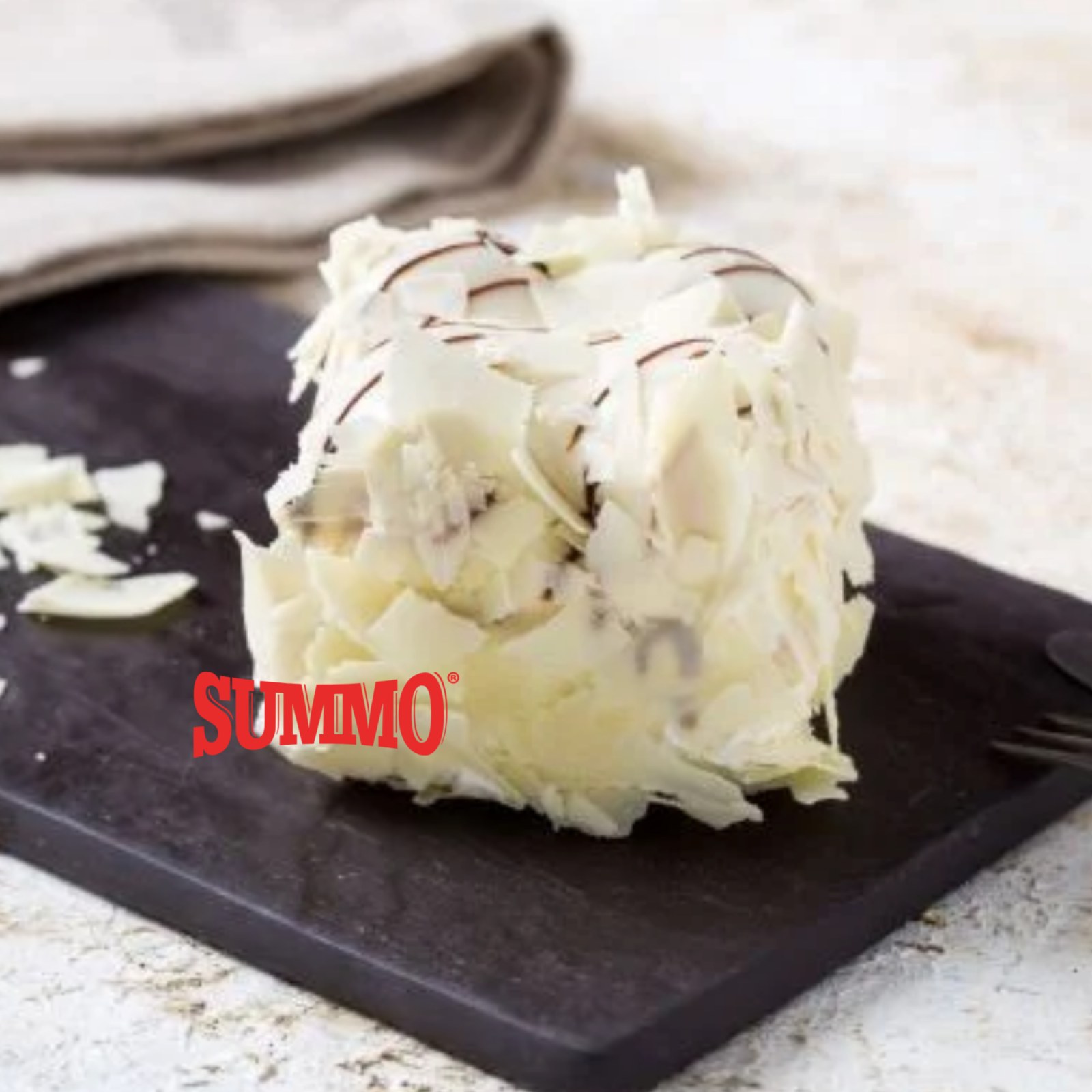 Beyaz Çikolatalı Profiterollü Pasta