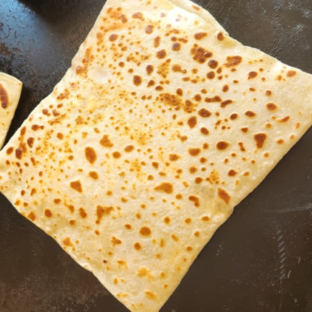 Sucuklu Kaşarlı Gözleme