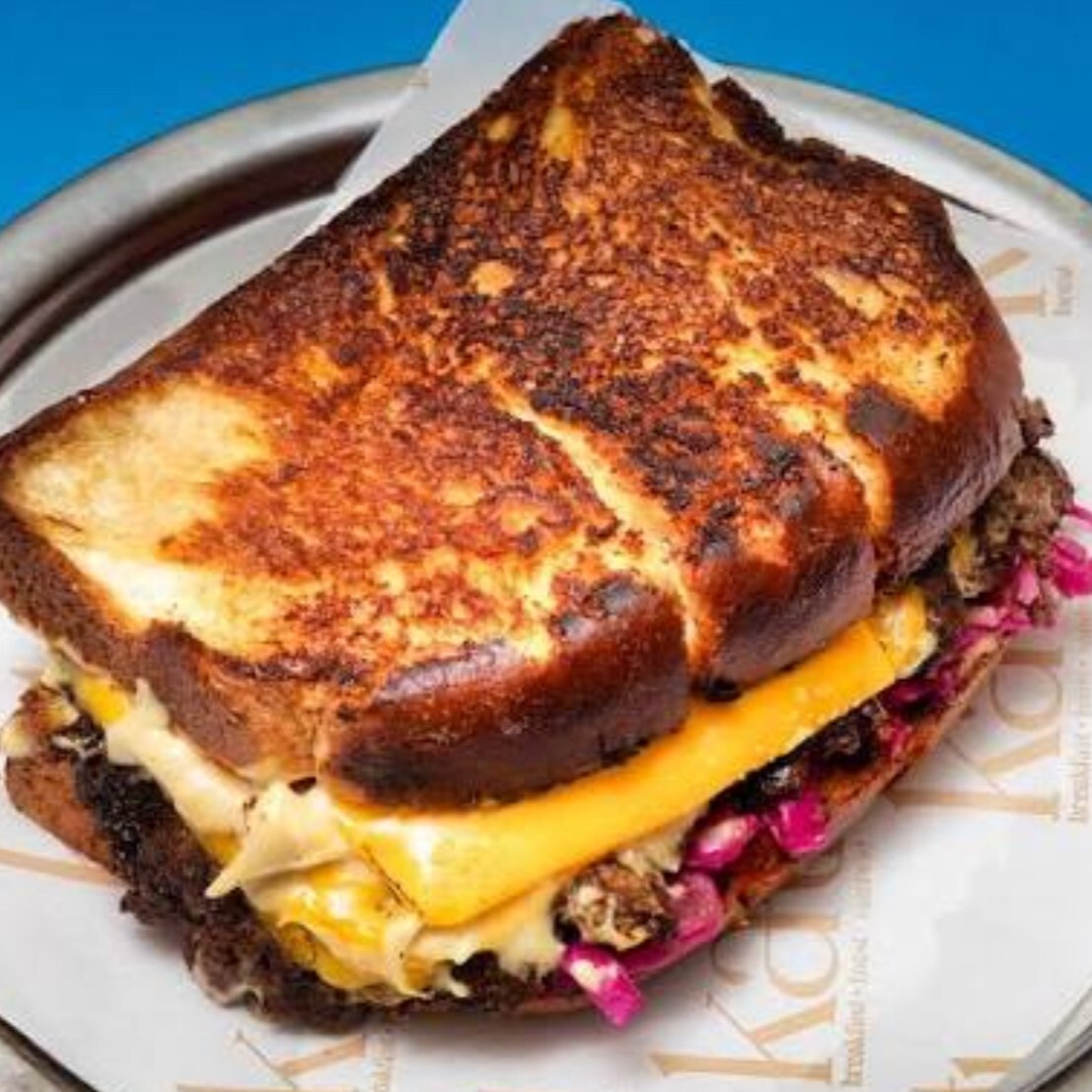 Cheddar bombasıTost