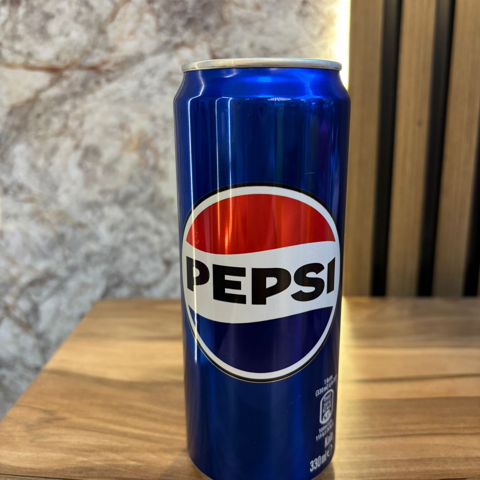 Pepsi (330 ml)
