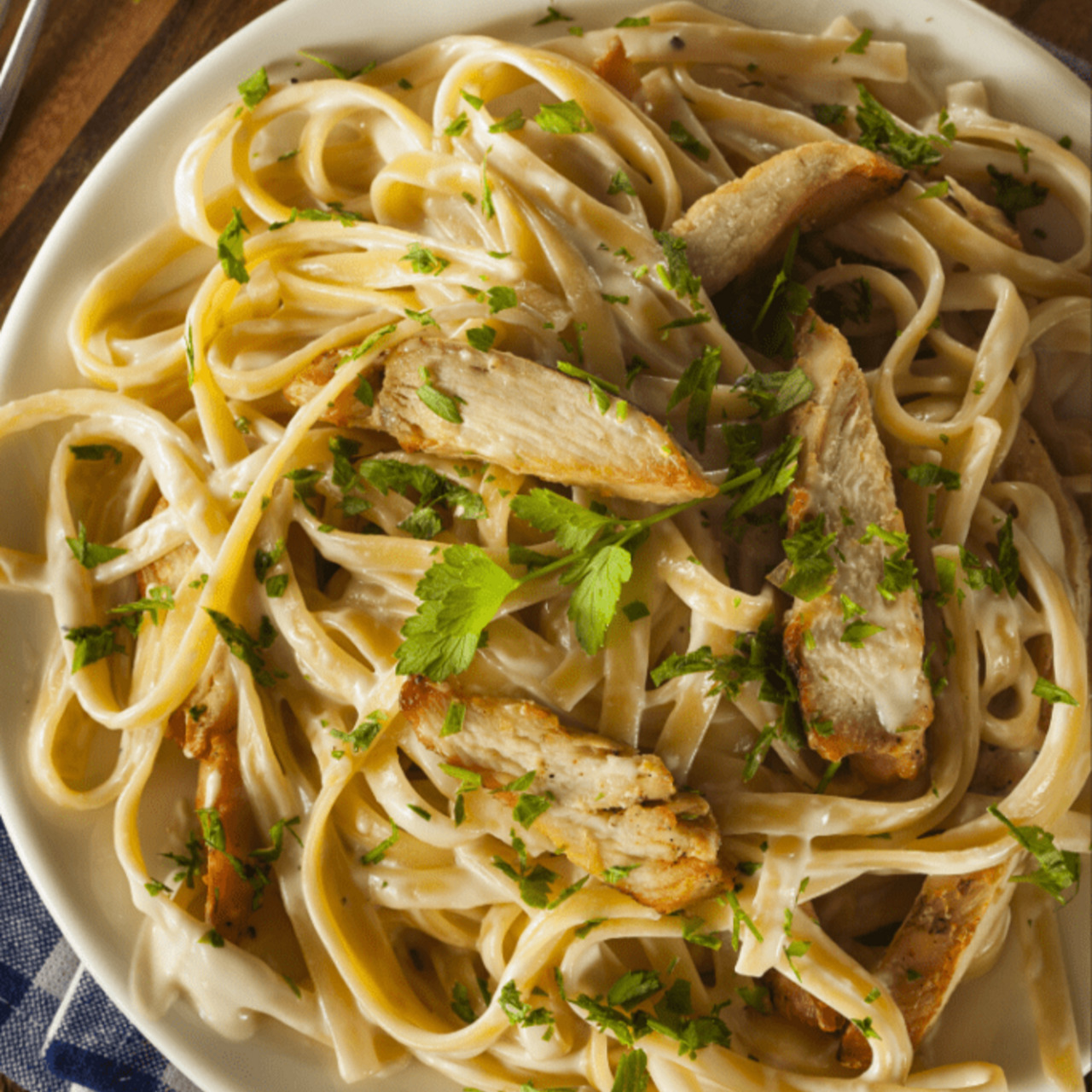 Kremalı Mantarlı Alfredo