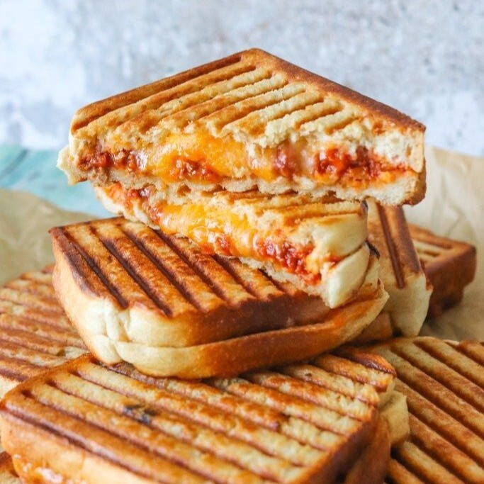 Kavurmalı Tost