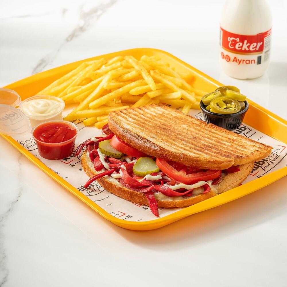 Ayvalık Tost Menü
