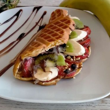 Waffle Dürüm Meyvalı