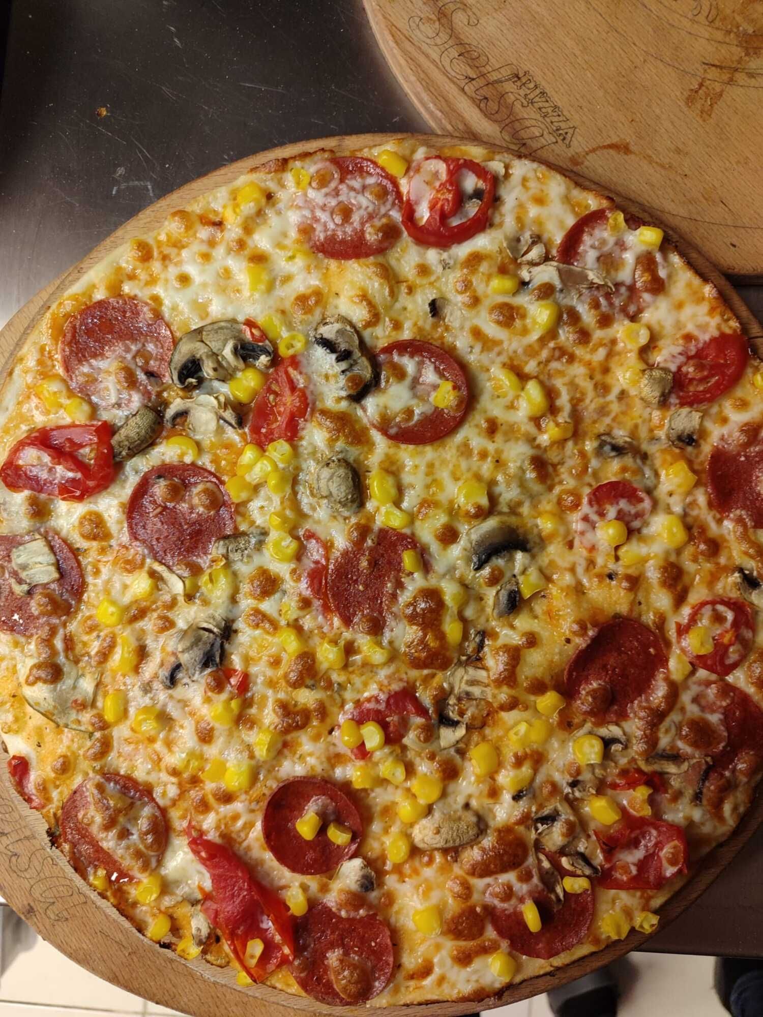 Muhteşem Dörtlü Pizza (42 cm.)