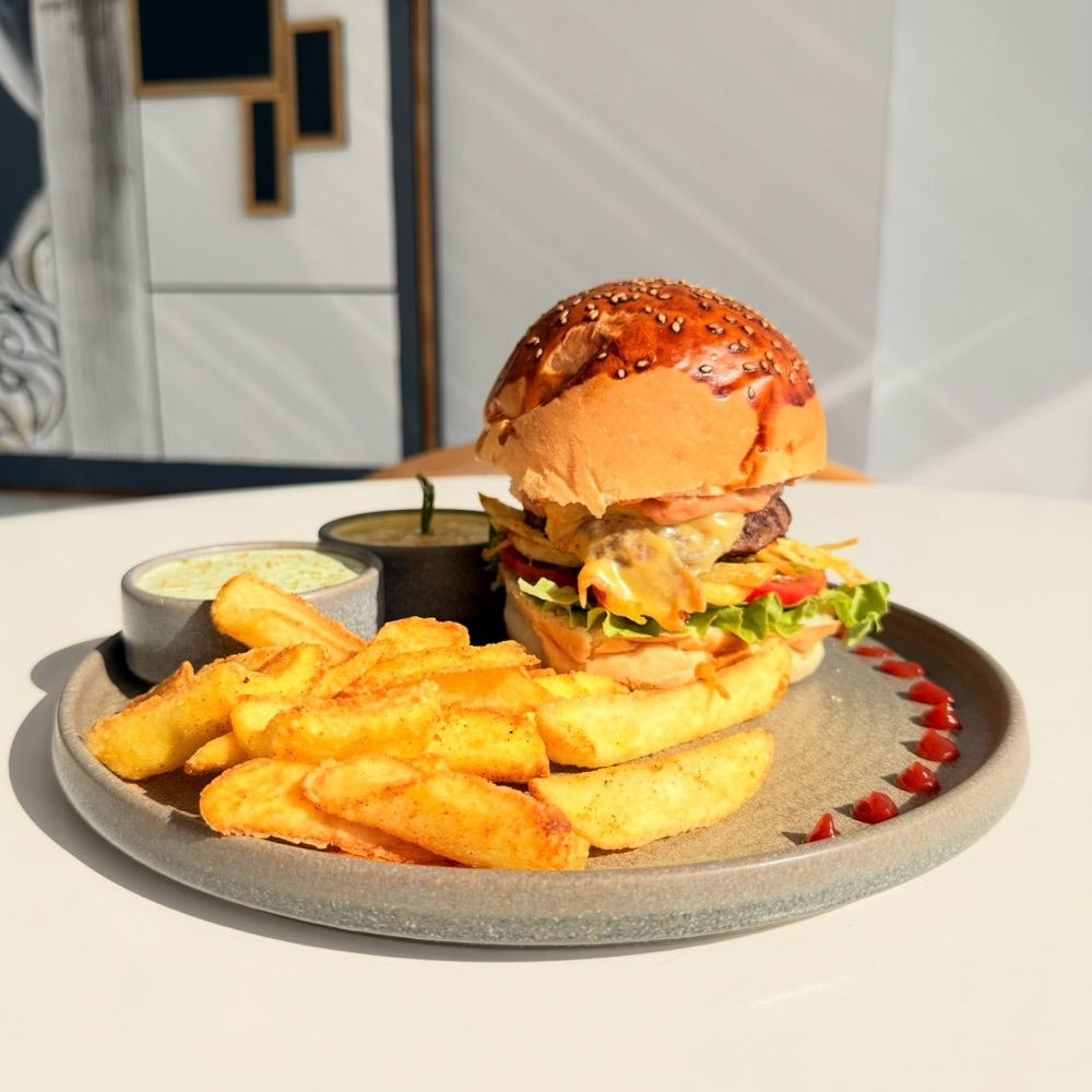 Roots Special Burger