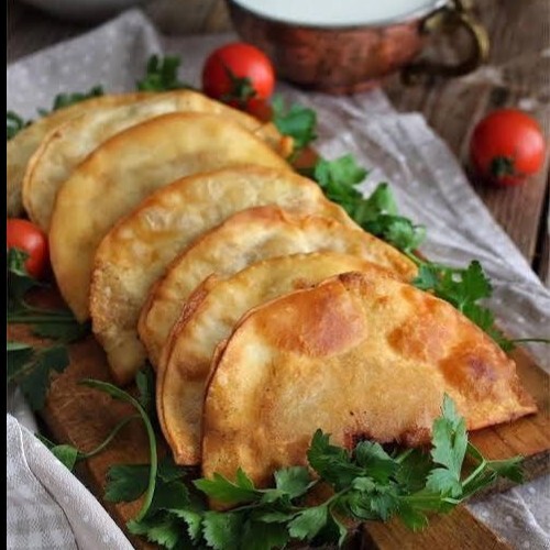 Peynirli Boşnak Çi Böreği