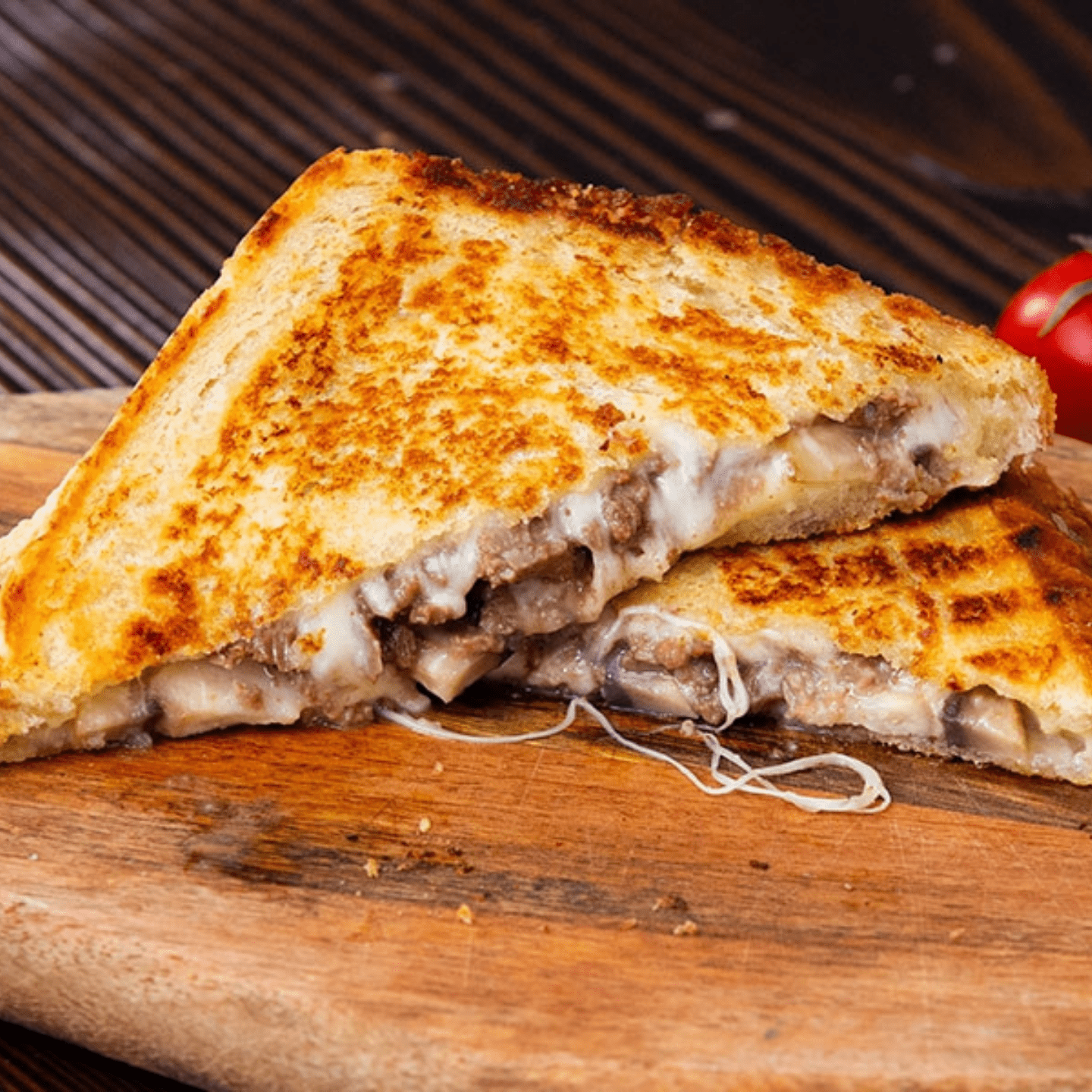 Kavurma Kaşarlı Tost