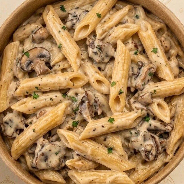 Kremalı Mantarlı Makarna