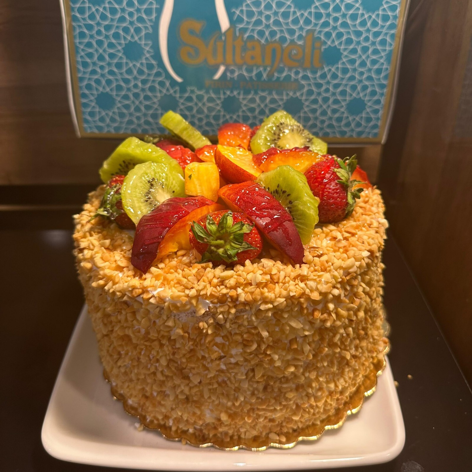 Meyveli Pasta (8-10 Kişilik)