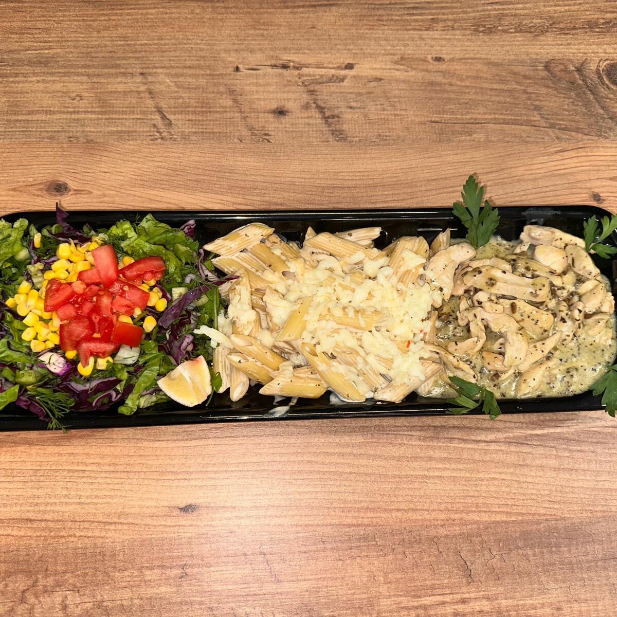 Pesto Soslu Tavuk Dünyası