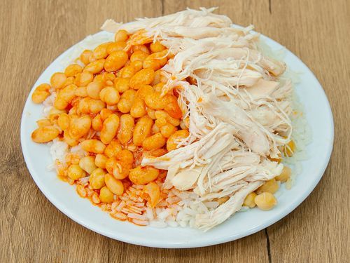 Tavuklu Kuru Fasulyeli Pilav