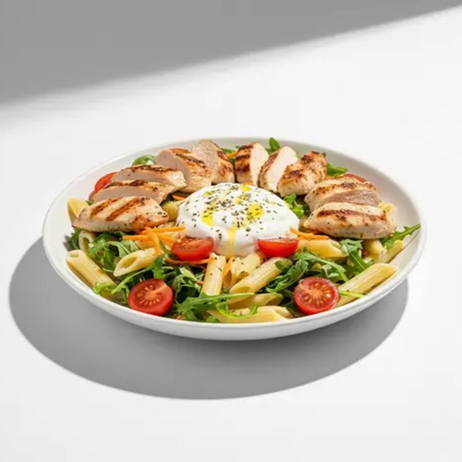 Kekikli Izgara Tavuk Makarna Bowl
