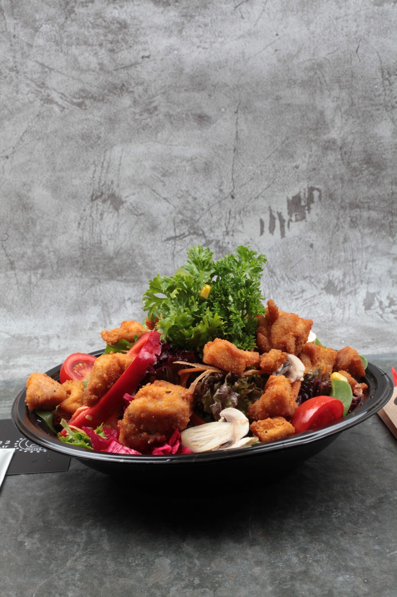 Çıtır Tavuklu Salata