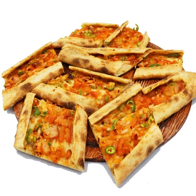 Sebzeli Mantarlı Kaşarlı Pide