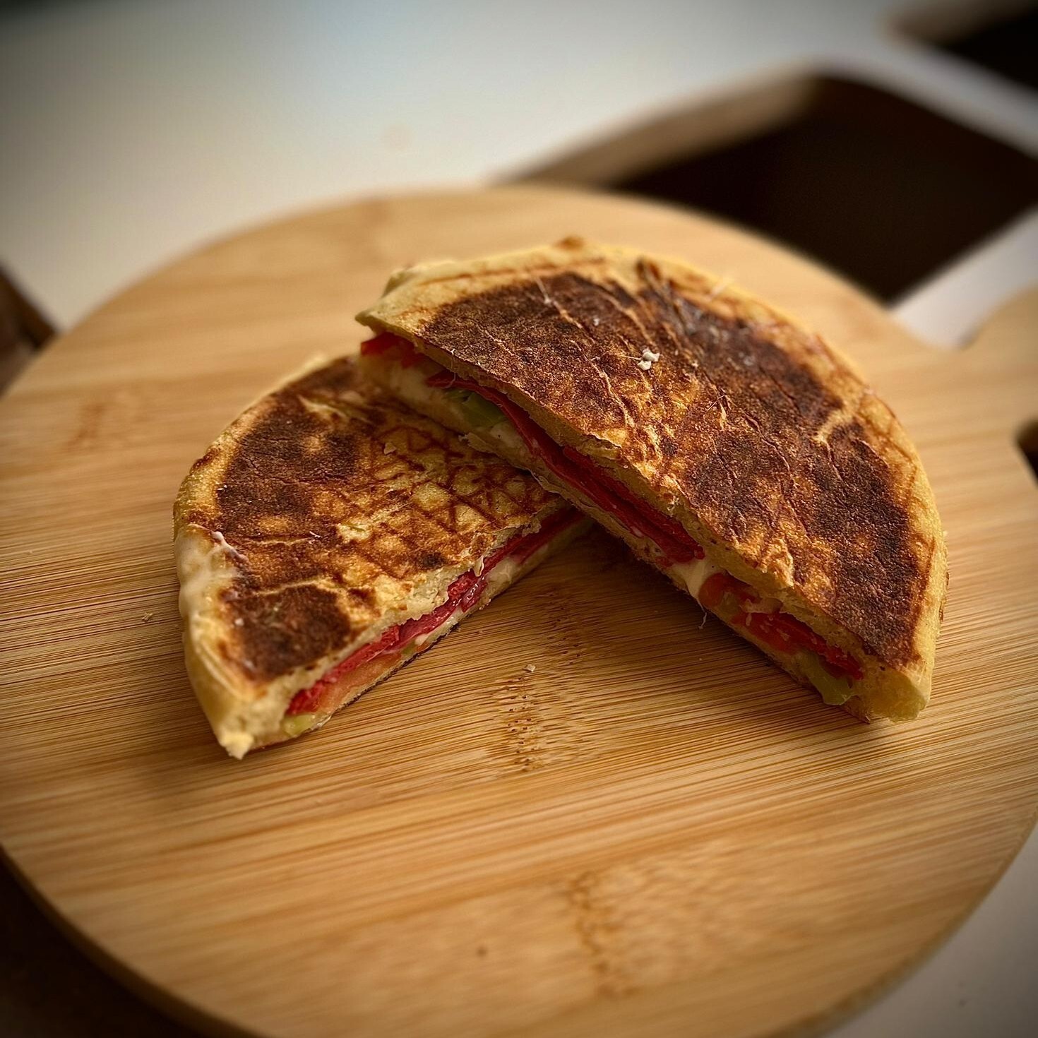 Kavurmalı Bazlama Tost