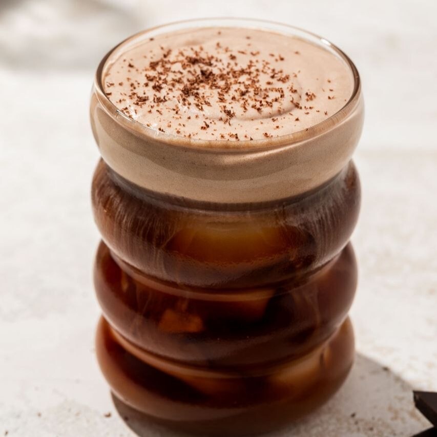 Premium Chocolate Cold Brew – 16 Saat Soğuk Demleme Çikolatalı Soğuk Kahve