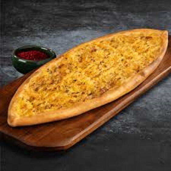Patatesli Kaşarlı Pide