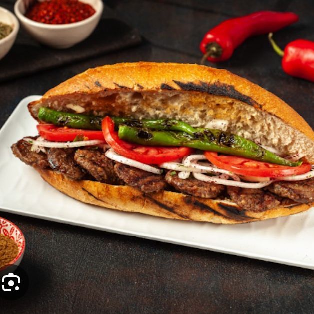Ekmek Arası Izgara Köfte