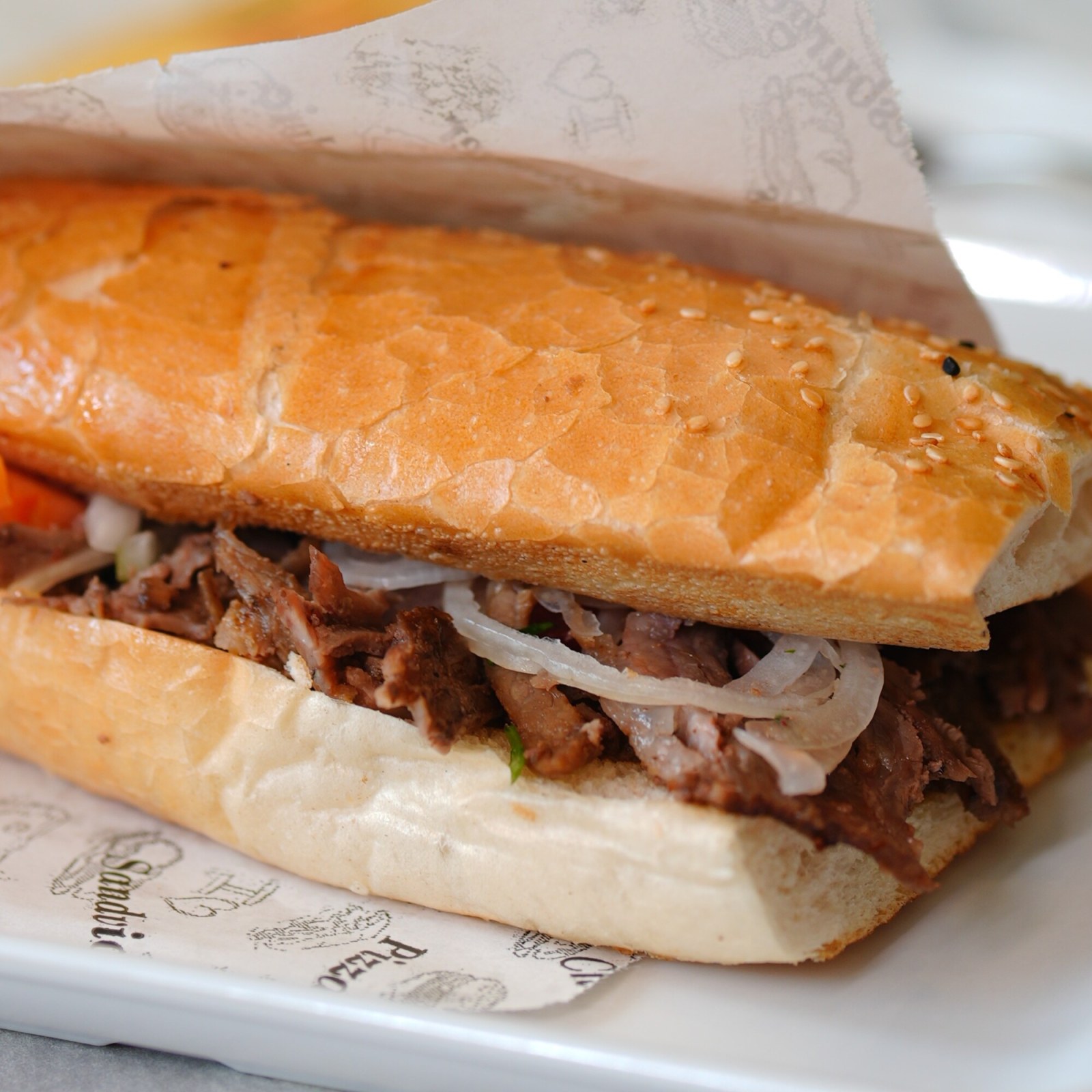 Yarım Ekmek Arası Et Döner