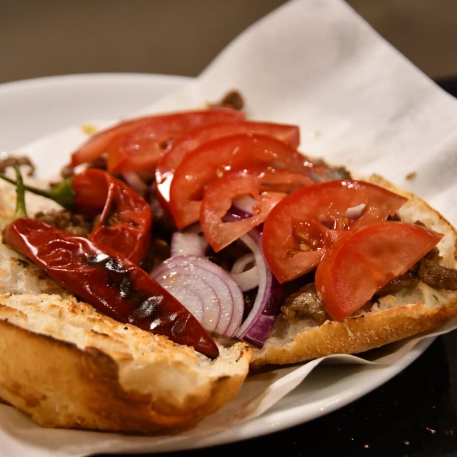 Kıyma Kavurma Ekmek
