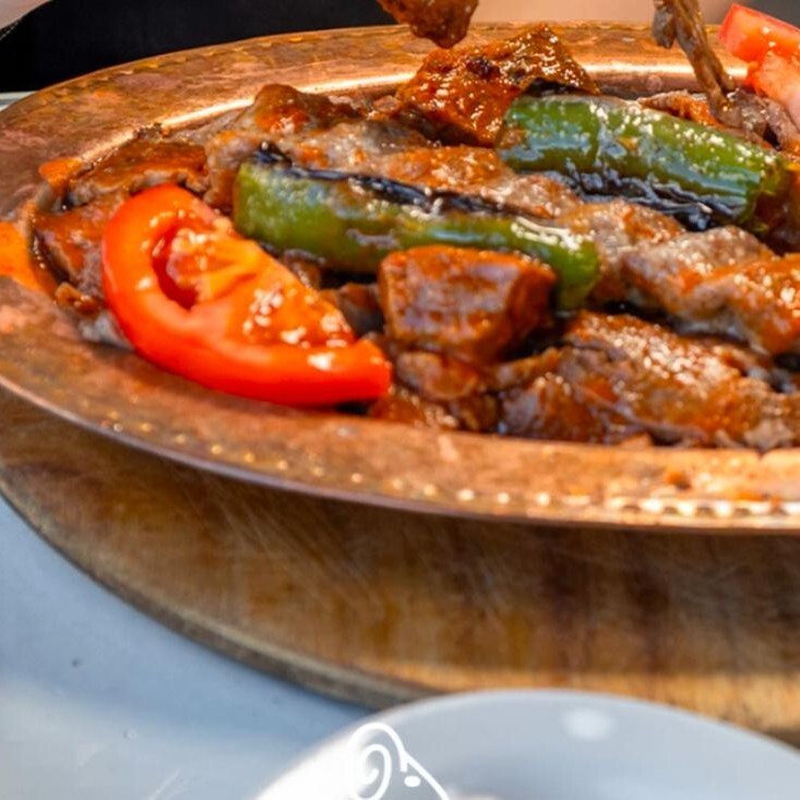 Akkoç İskender (Et Dönerden)