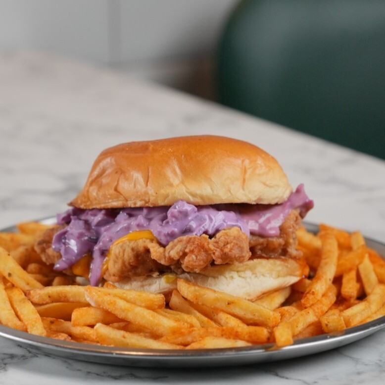 Burger Inn Chicken Sandwich