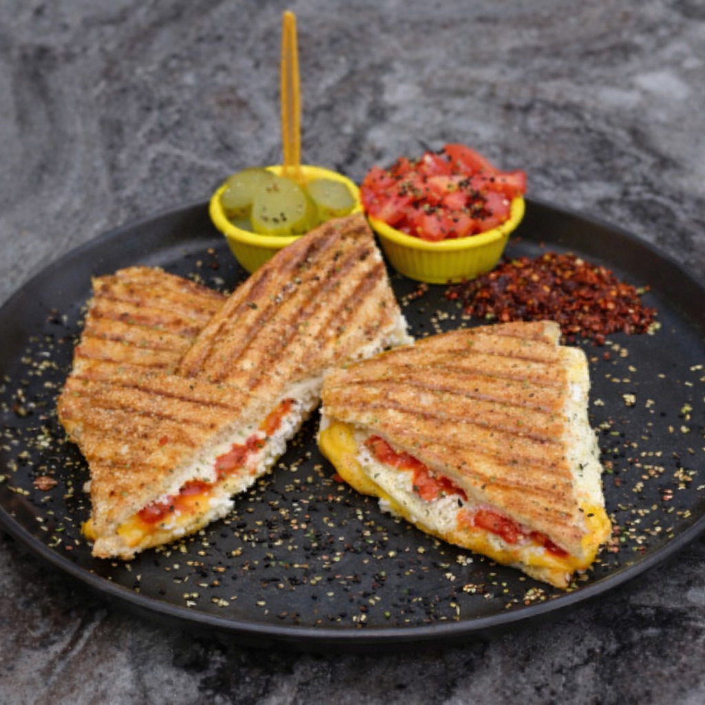 4 Peynirli Tost