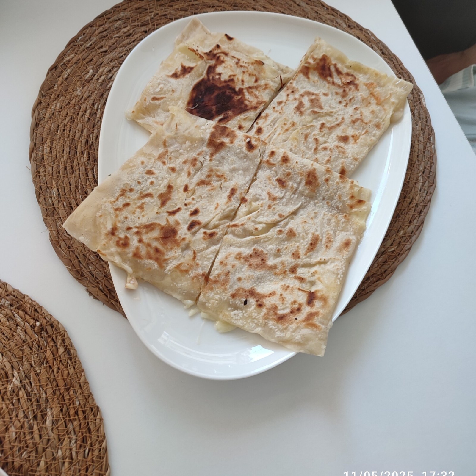 El Açması (Klasik) Kaşarlı Gözleme