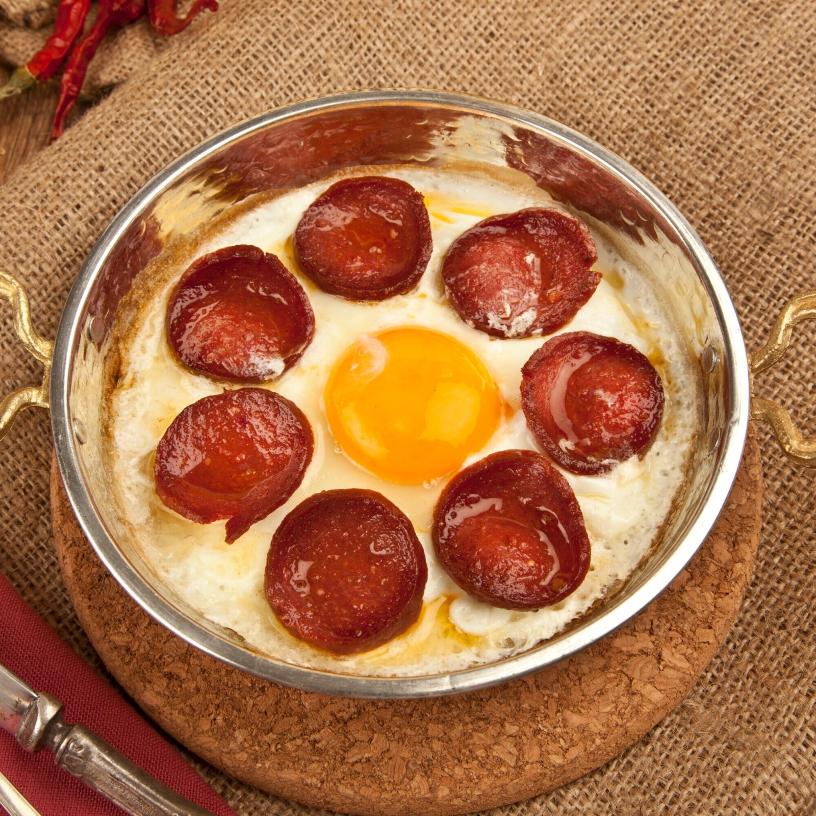Sucuklu Yumurta