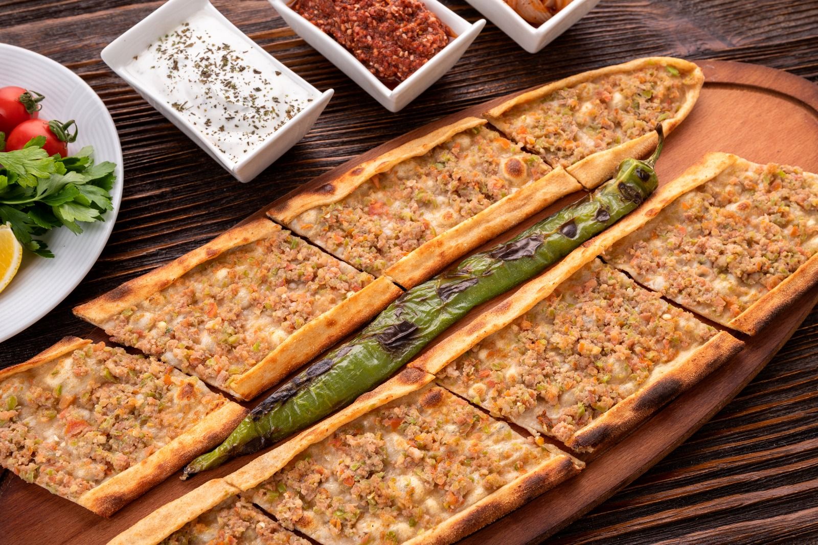 Kıymalı Pide (1 Metre)
