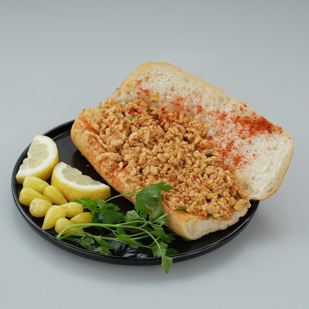 Yarım Ekmek Arası Tavuk Tantuni