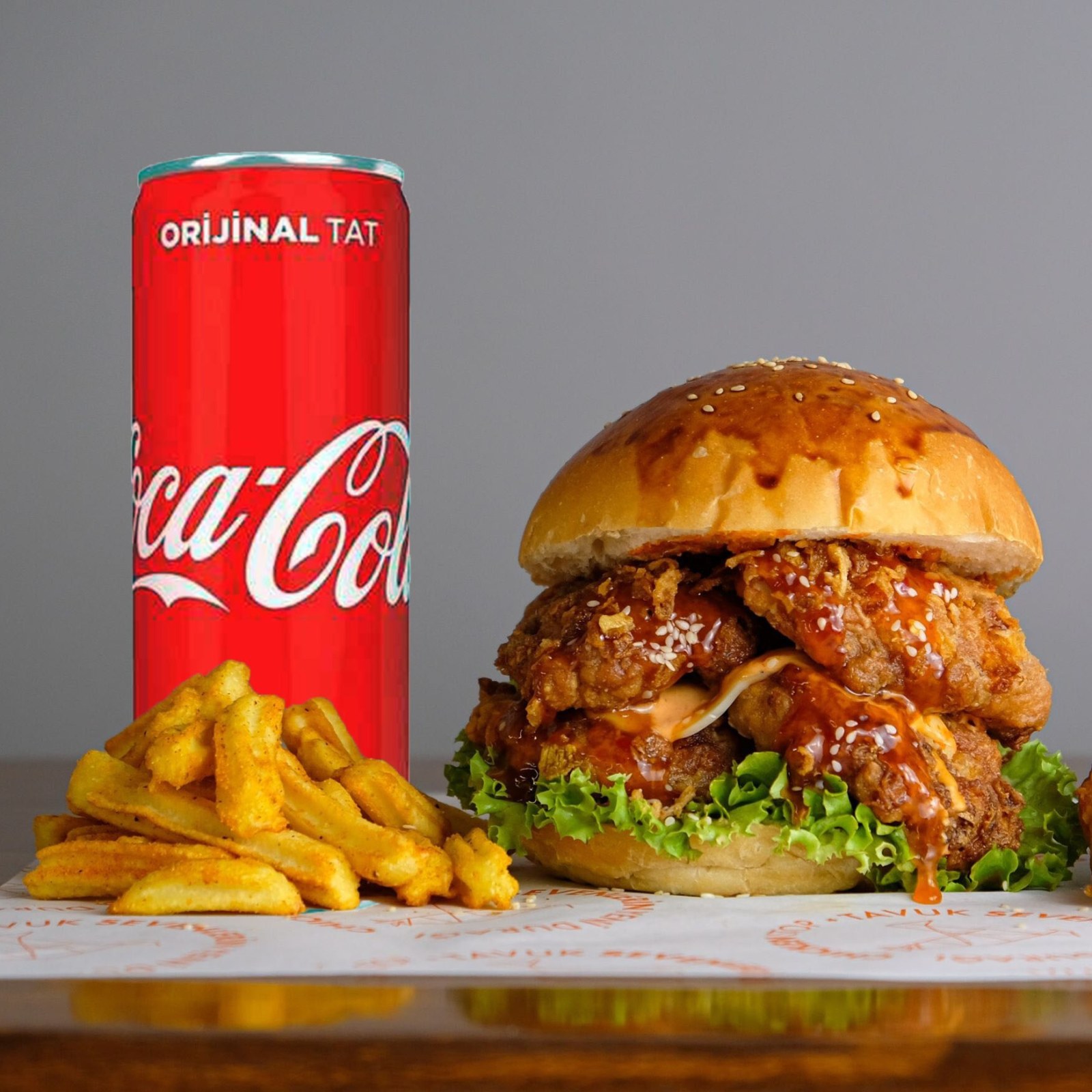 Meksikan Chicken Burger Menü