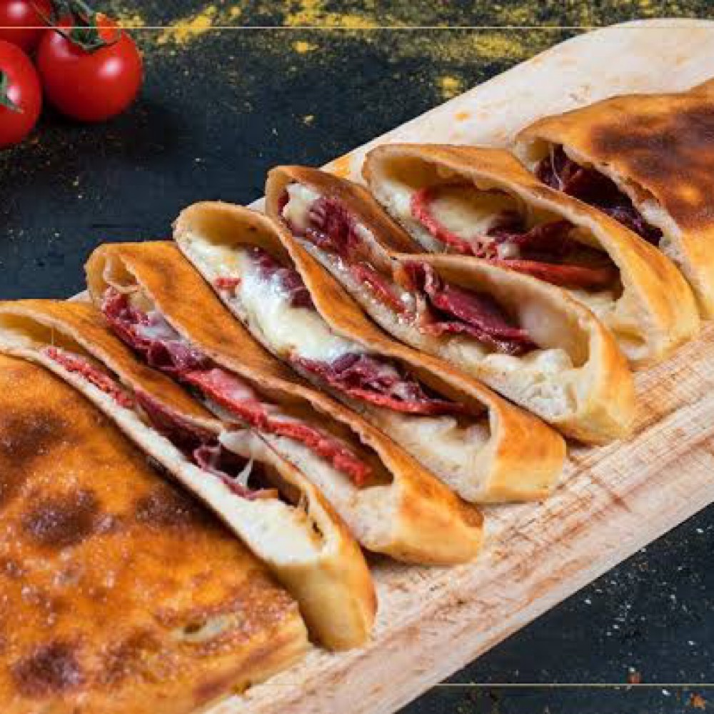 Sucuklu Kaşarlı Pide (Kapalı)