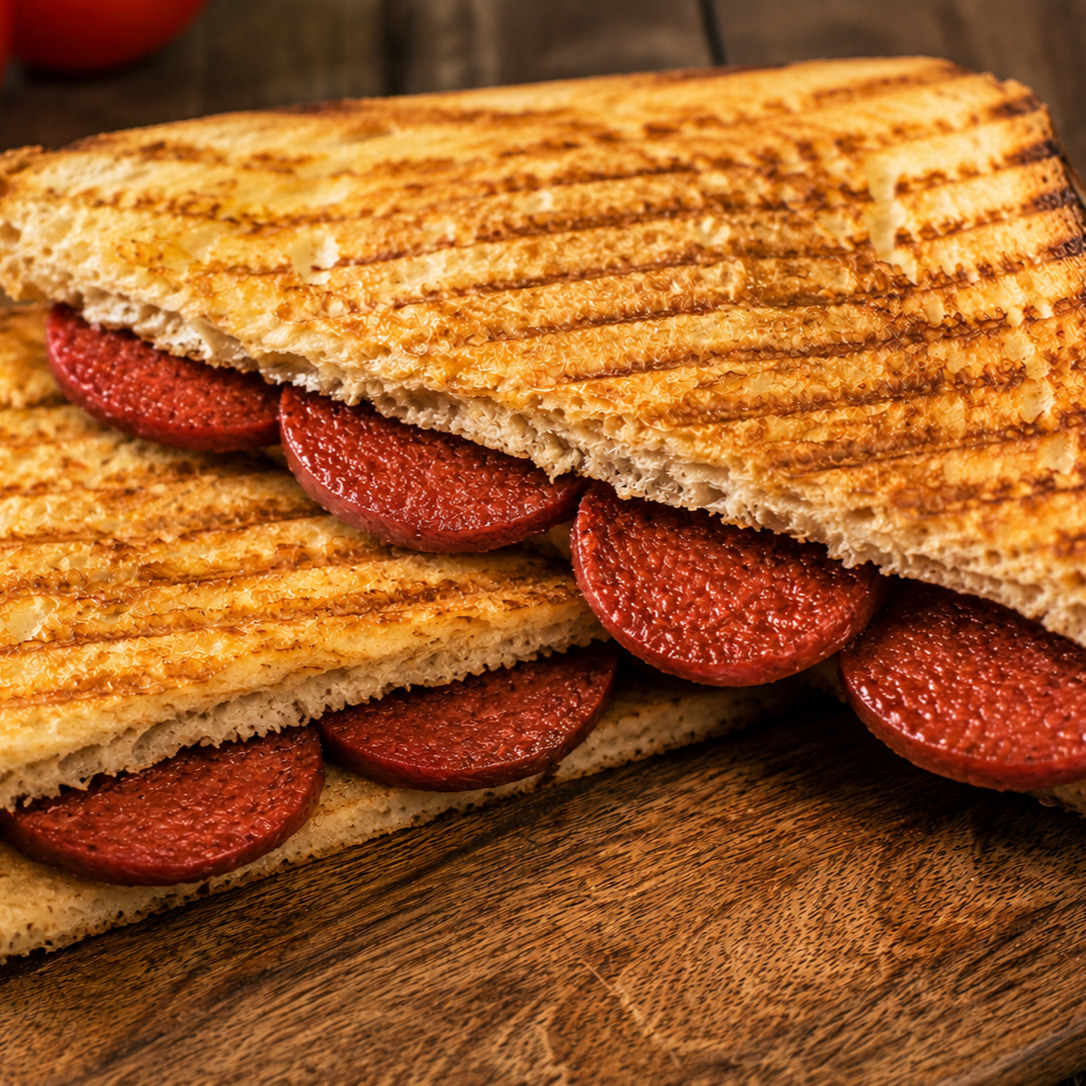 Sucuklu Tost