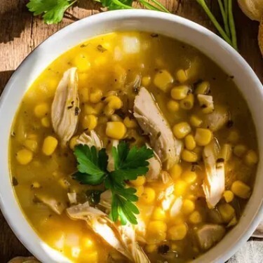 Tavuklu Mısır Çorbası