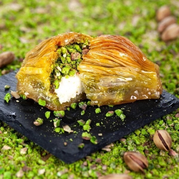 Fıstıklı Midye Baklava (500 gr)