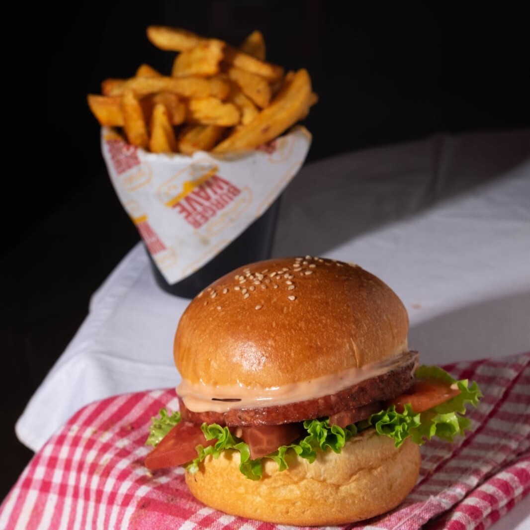 Sucuk Burger Menü