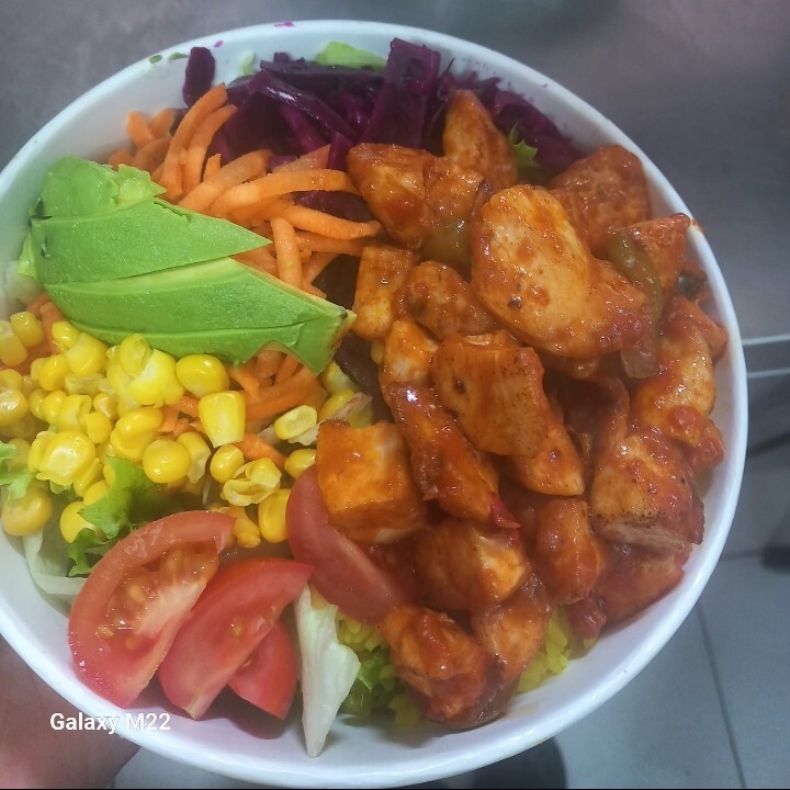 Mexican Tavuk Bowl Yanında çorba ikramımızdır