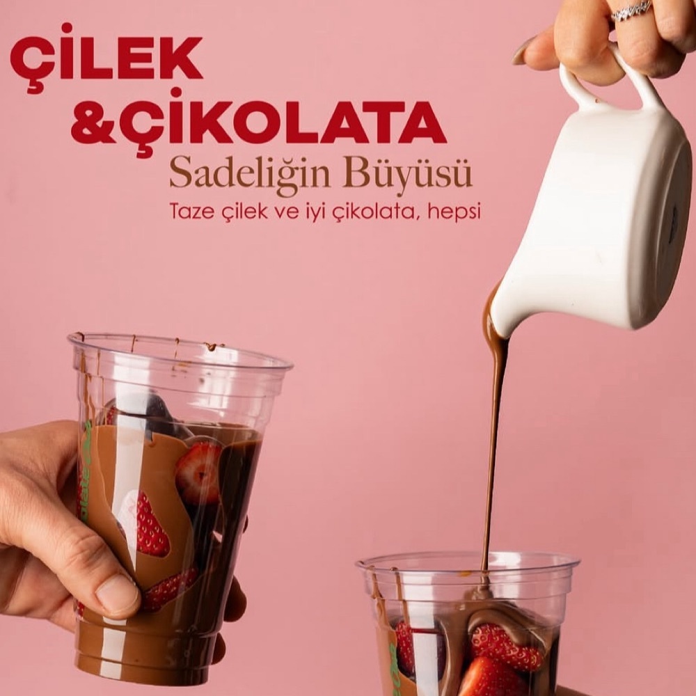 Özel Bardakta Çilek