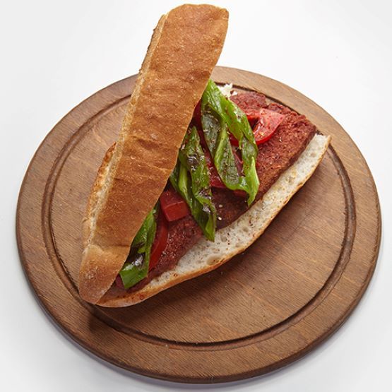 Yarım Ekmek Arası Sucuk