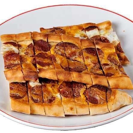 Kaşarlı Sucuklu Yumurtalı Pide