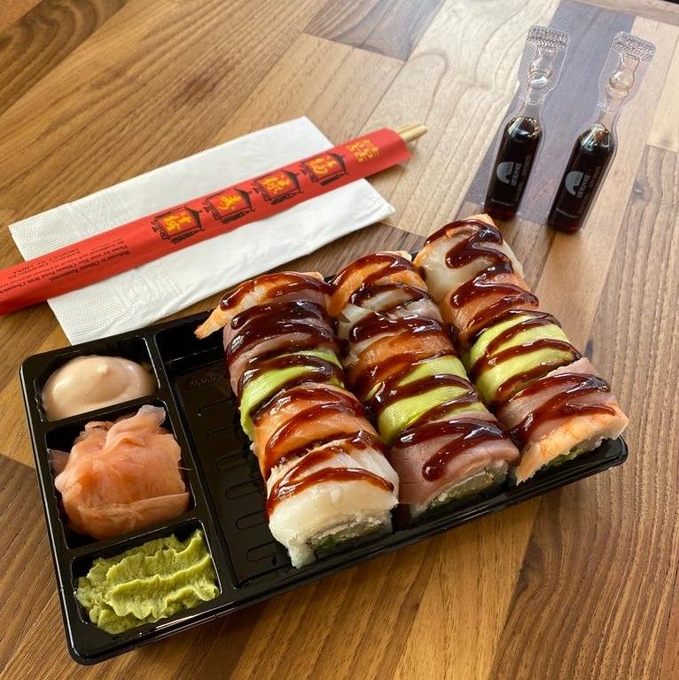 King Salmon Rainbow Roll (12 Pcs.)