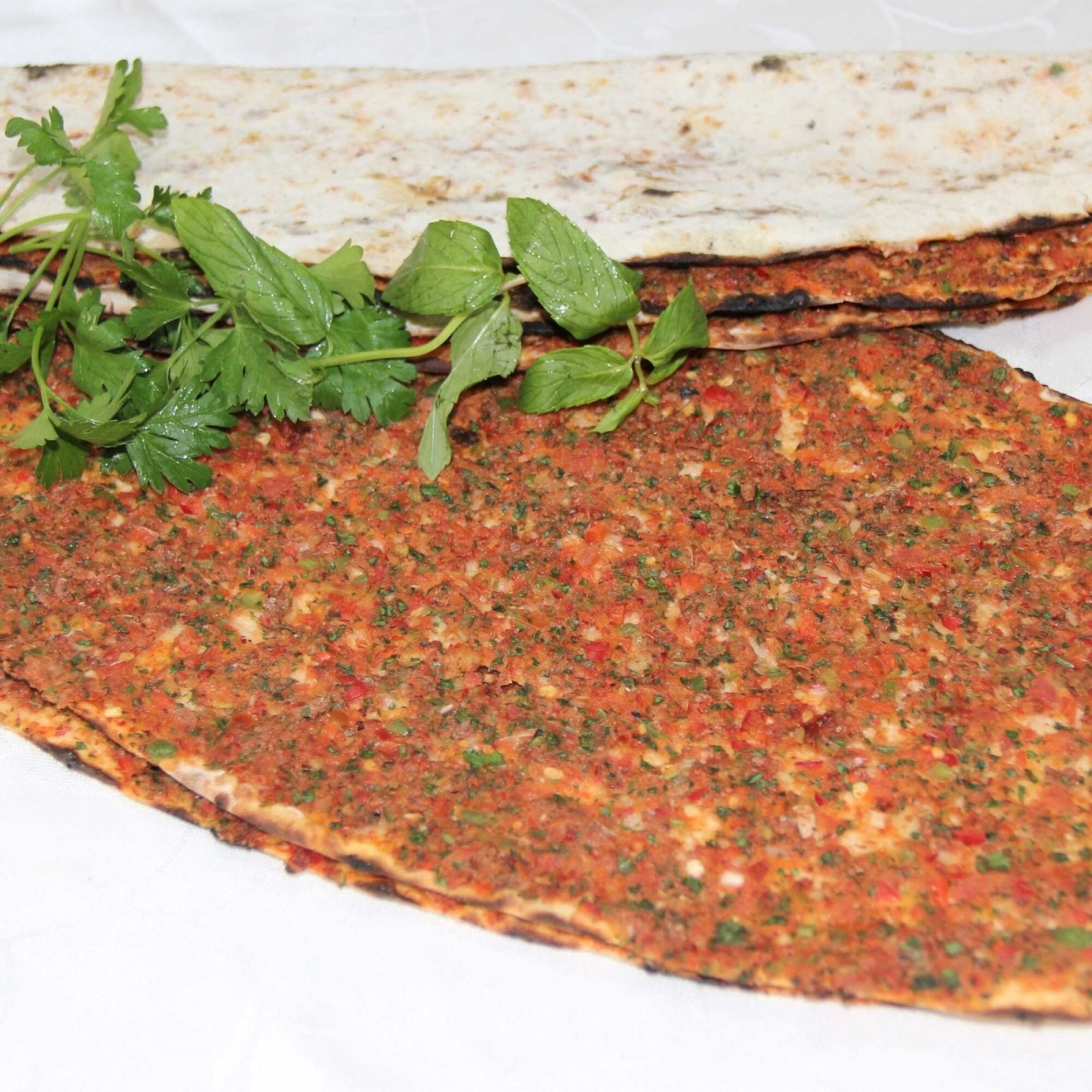 Spesiyal Antep Lahmacunu Zırhta Çekim