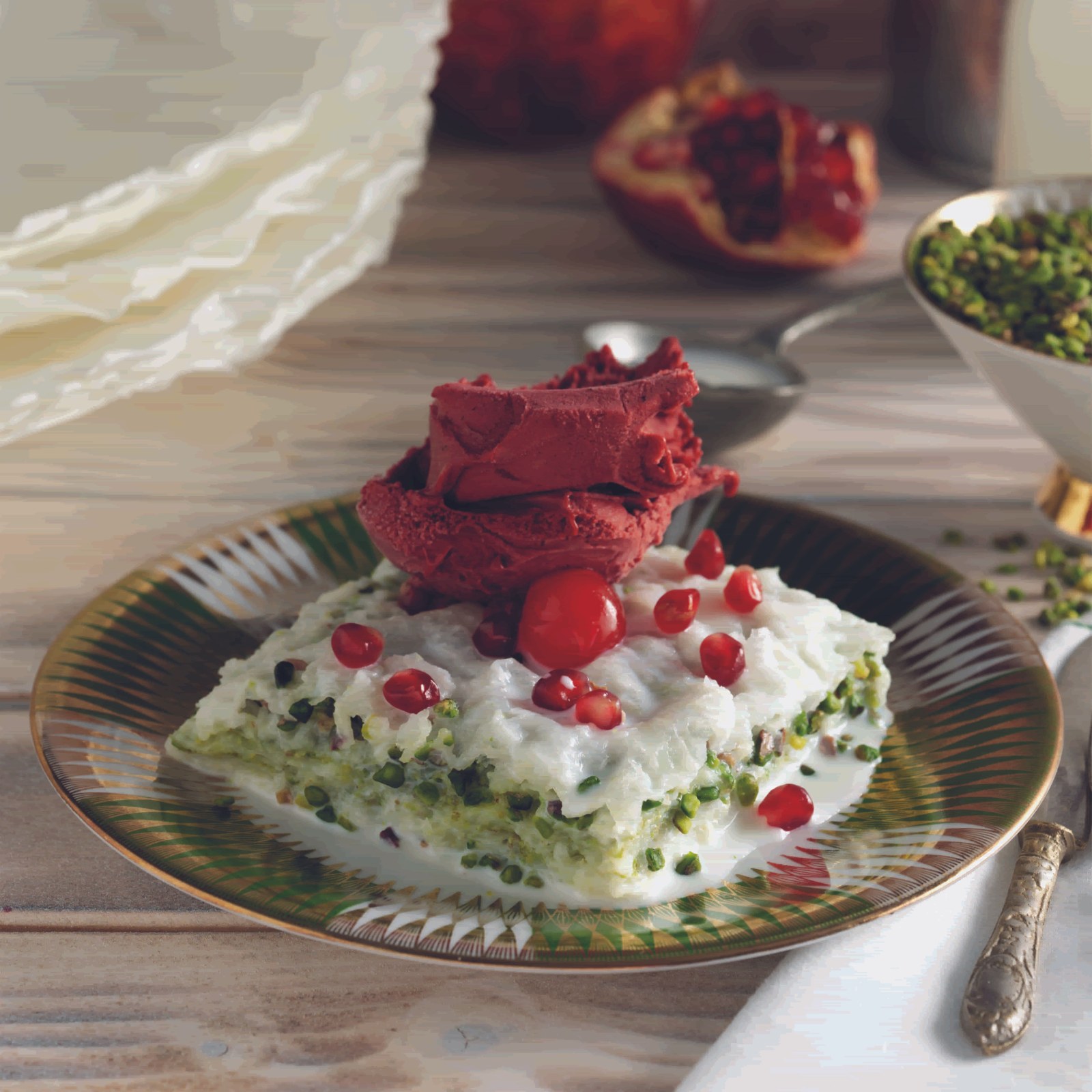 Antep Fıstıklı Güllaç