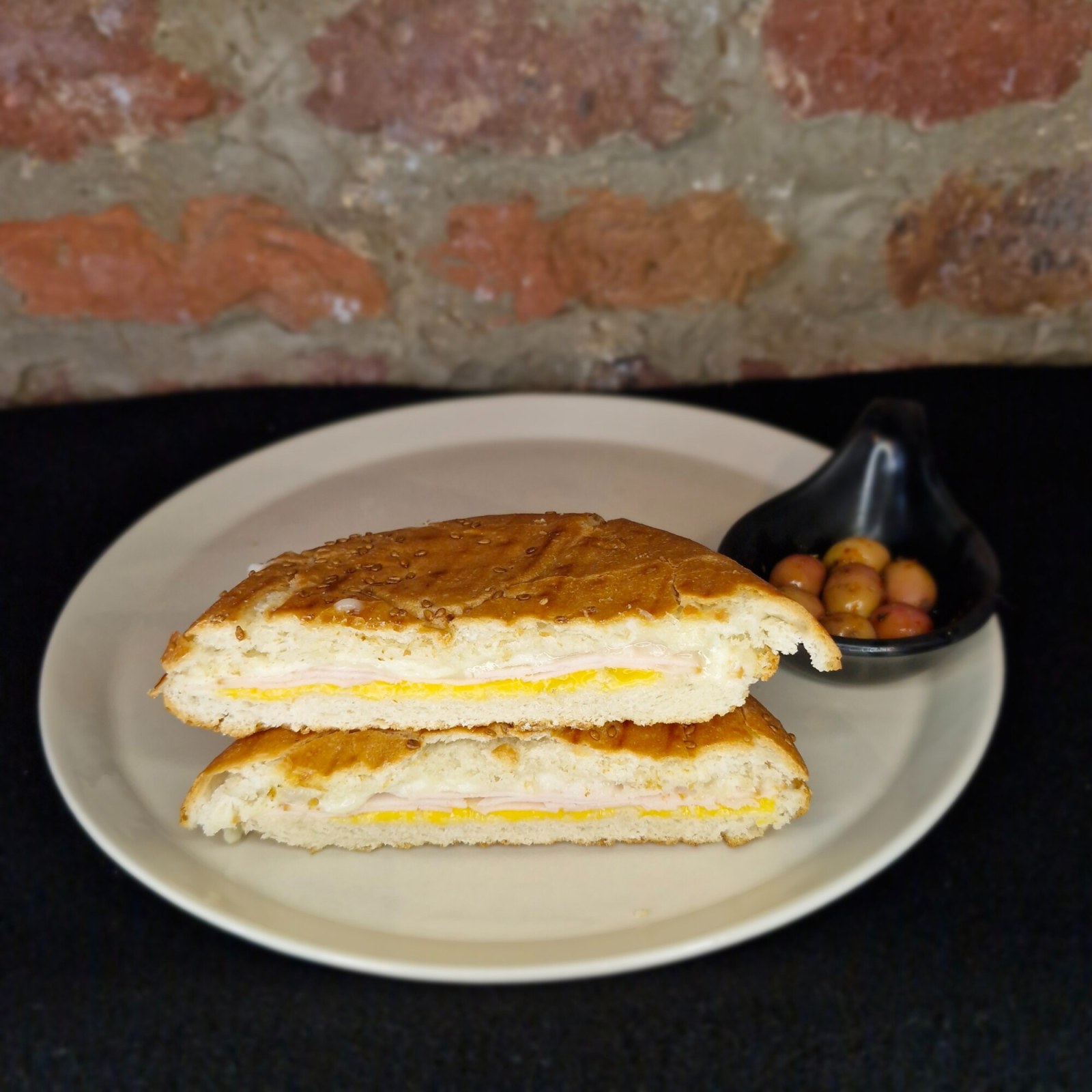 Pratik Hindi Fümeli Tost