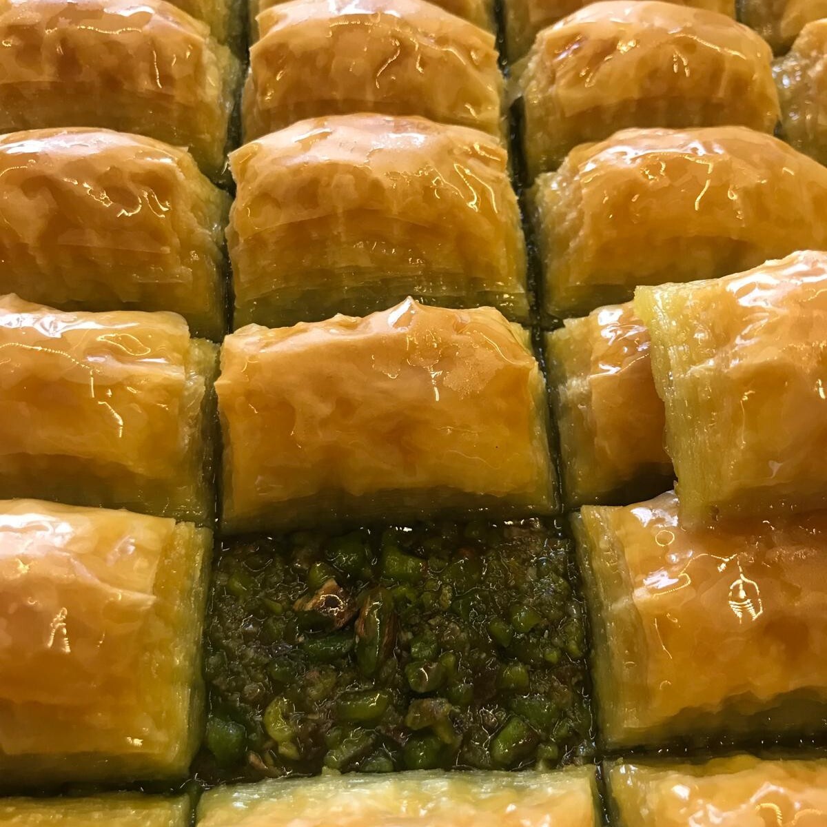Fıstıklı Baklava (1 kg)