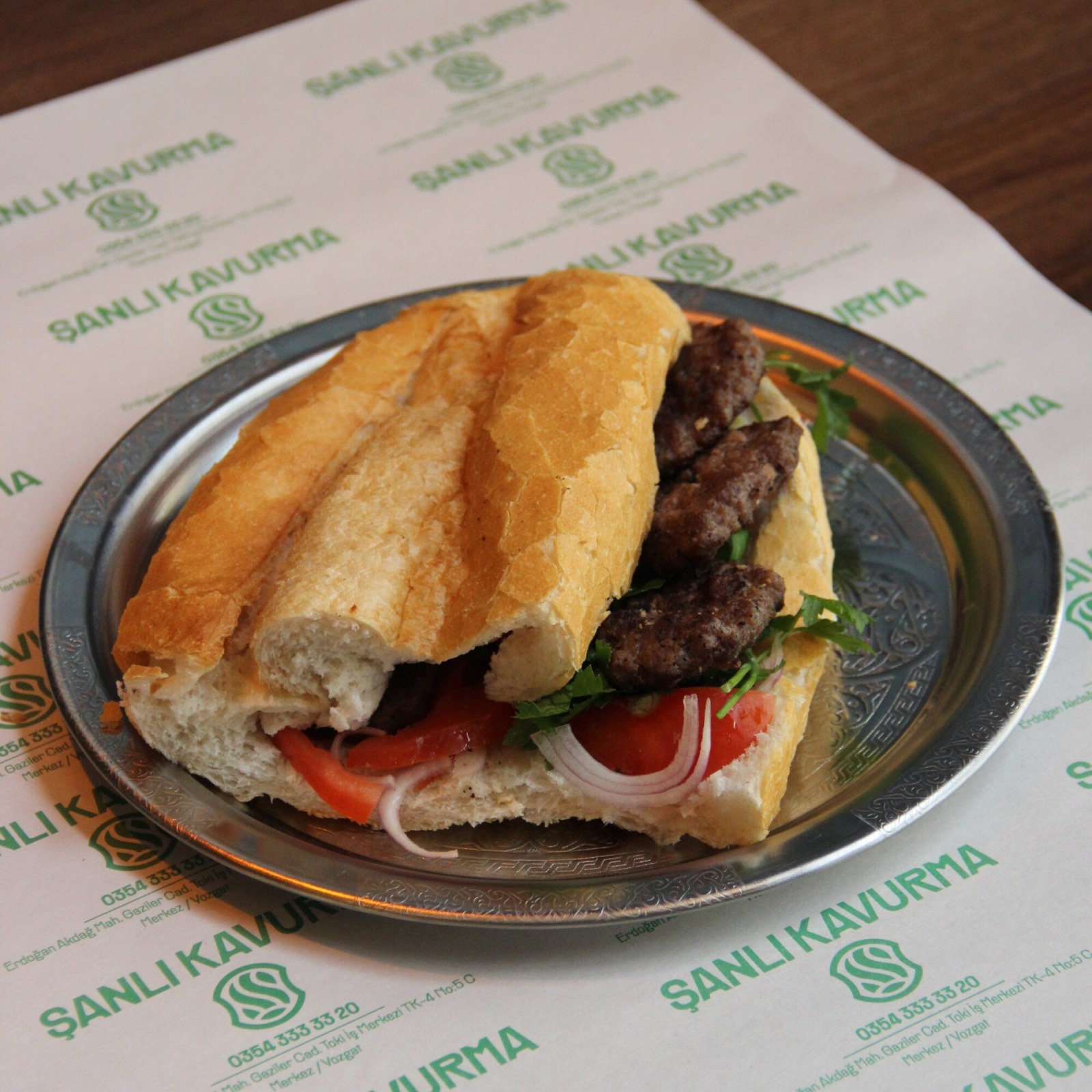 Ekmek Arası Köfte