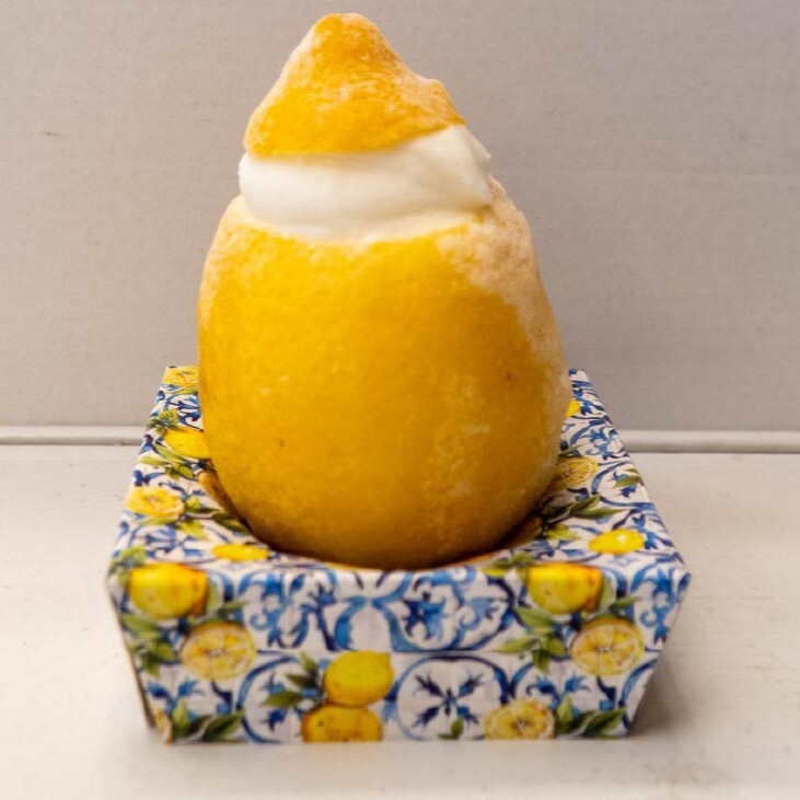 Limon Kabuğunda Limonlu Dondurma